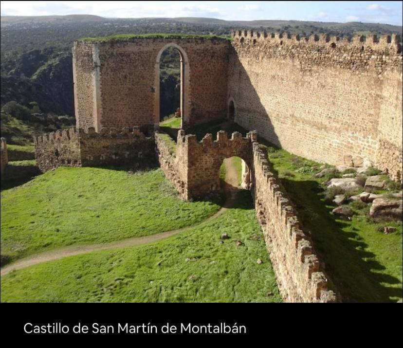 Casa Rosales Toledo A 10 Minutos De Puy Du Fou Villa Polan Eksteriør billede